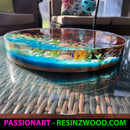 Image of an ocean table that is round